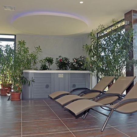 Garden Hotel Medical & Spa Debrecen Exteriör bild