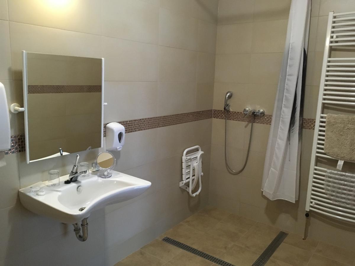 Garden Hotel Medical & Spa Debrecen Exteriör bild